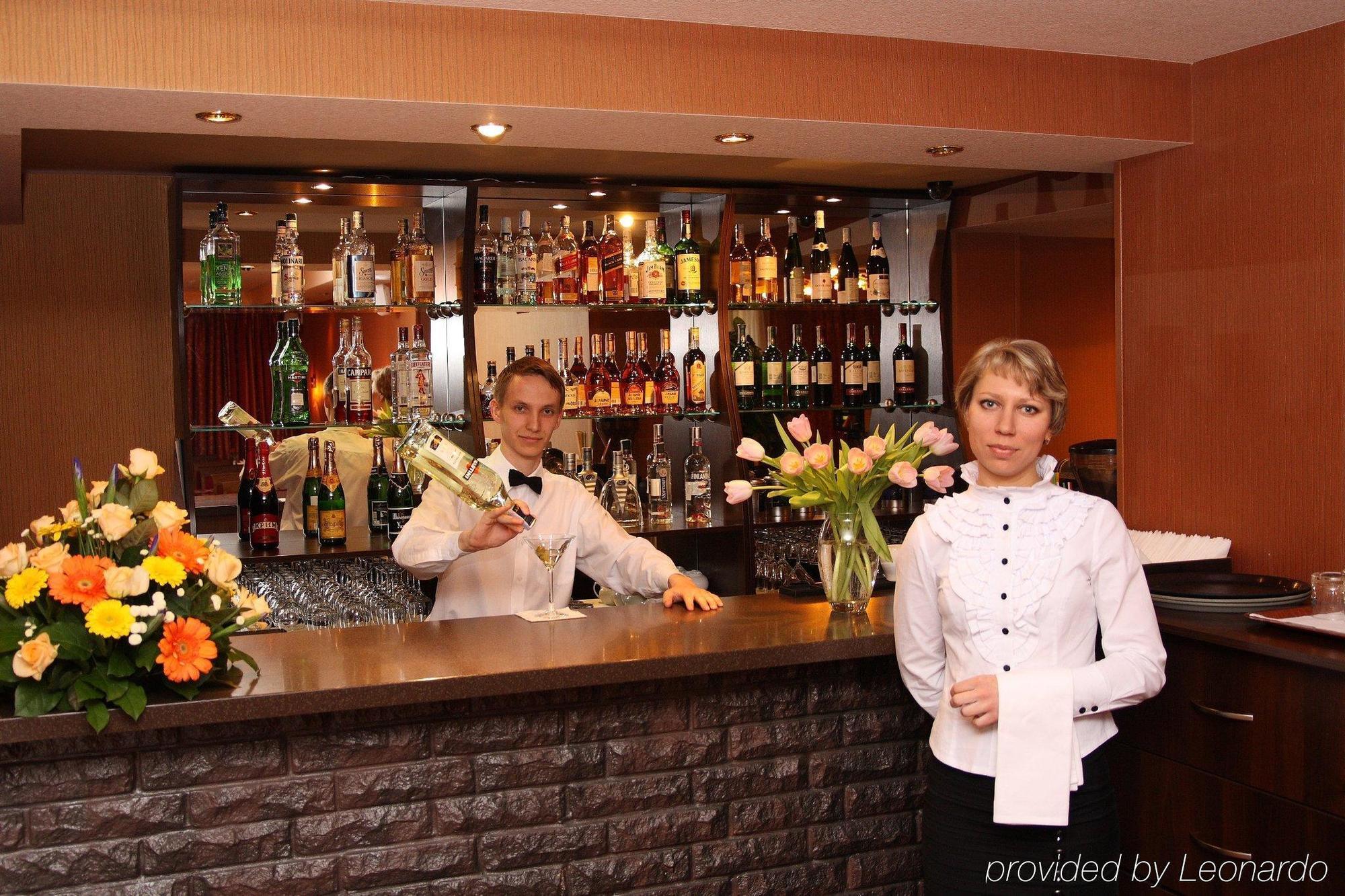 Kozatskiy Hotel Kyiv Restaurante foto